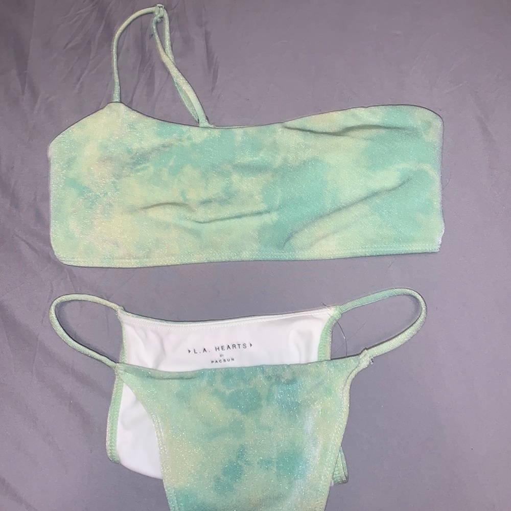 Brand new, one shoulder pacsun bikini set